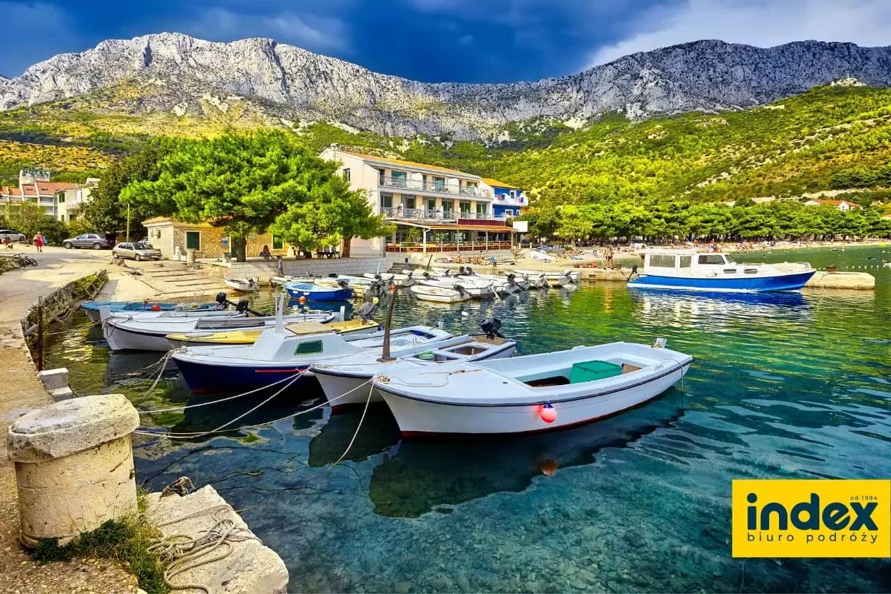 Chorwacja autokarem: Ile trwa, ile kosztuje? Planuj z głową!